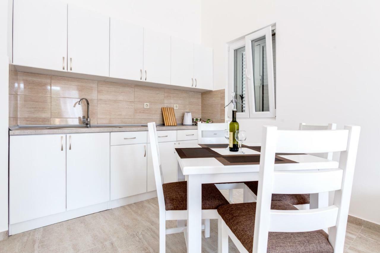 Villa San Apartments Tivat Exterior foto